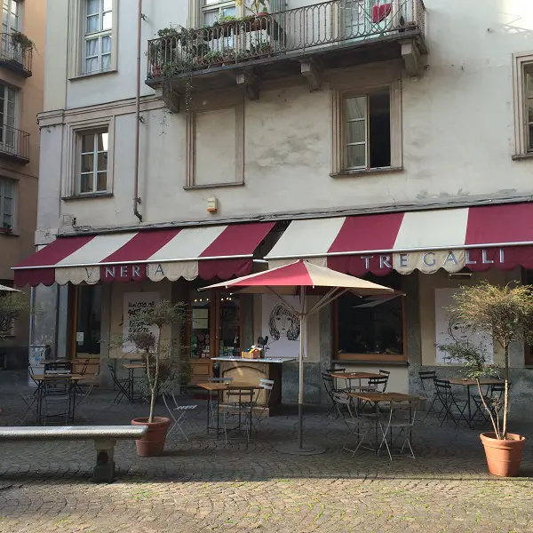 Tre-Galli-restaurant-wijnbar-Turijn (1)