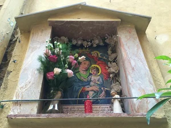 Vernazza-Cinque-Terre-details (1)