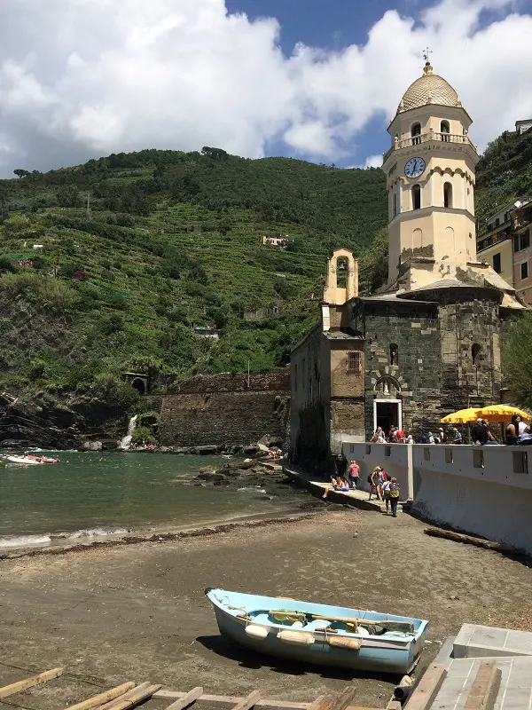 Vernazza-Cinque-Terre-kerk (3)