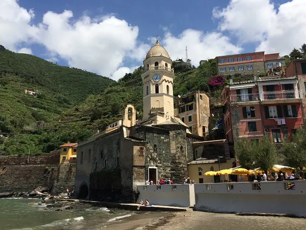 Vernazza-Cinque-Terre-kerk (5)