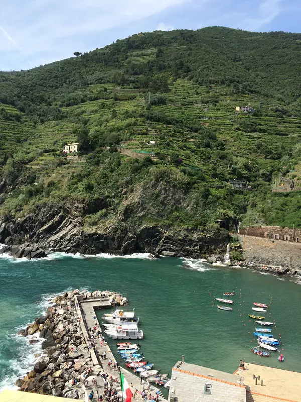 Vernazza-Cinque-Terre-uitzicht (1)