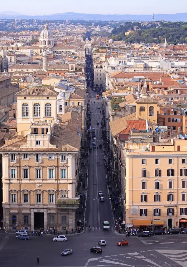 Via-del-Corso-Rome (2)