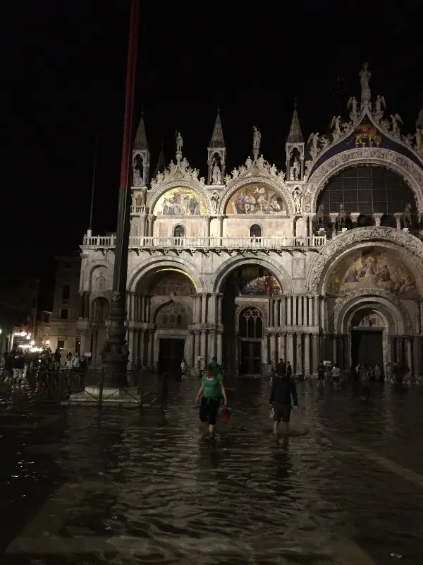 acqua-alta-mei-2015-San-Marco (6)