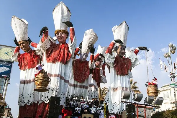 carnaval-van-Viareggio (9)