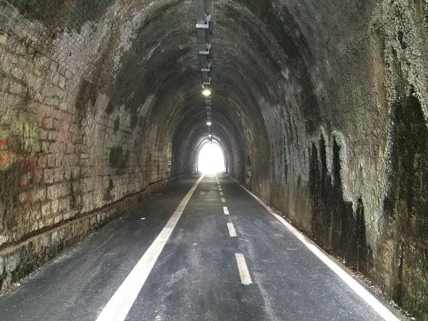fietspad-Levanto-Bonassola-spoorwegtunnels (5)