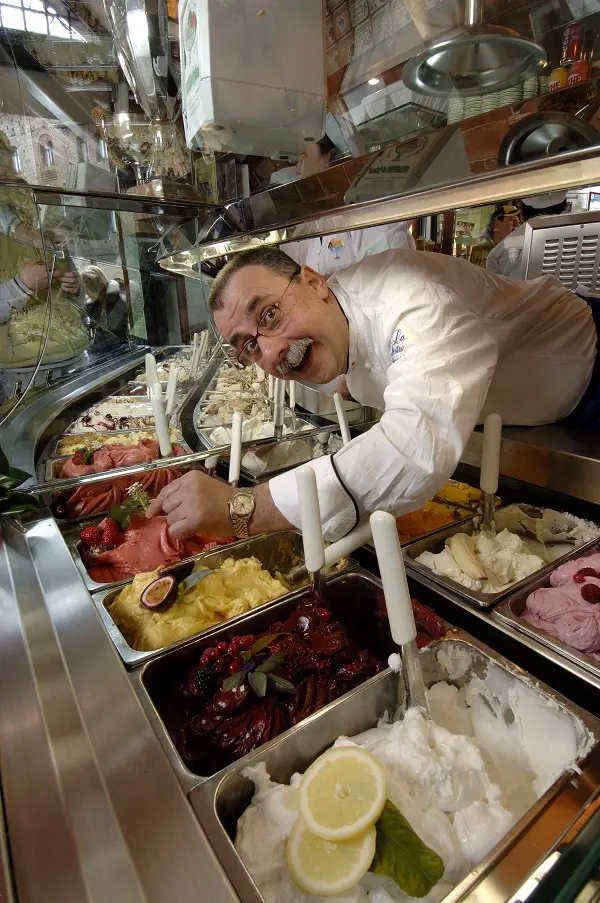 gelateria-di-piazza-San-Gimignano