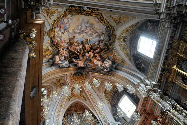 kerk-Santi-Apostoli-Rome (12)