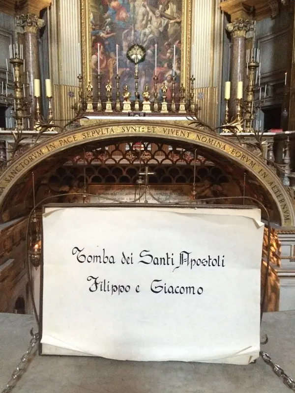 kerk-Santi-Apostoli-Rome (2)