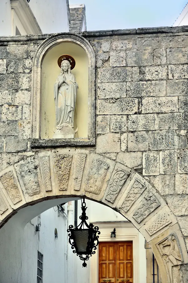lantaarn-Locorotondo-Puglia