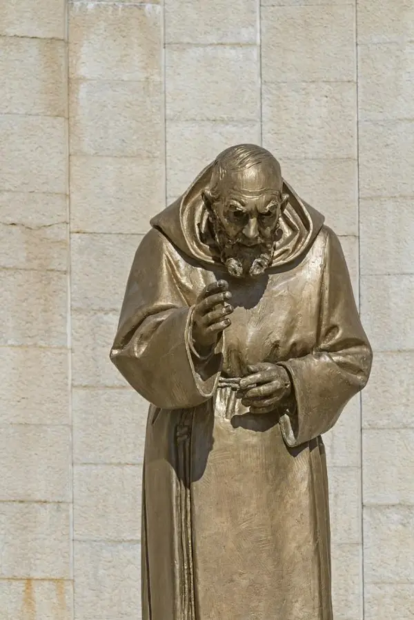 Padre-Pio-San-Giovanni-Rotondo-Puglia