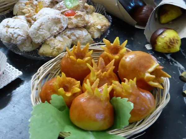 pasticceria-D'Ambra-Lipari-frutta-martorana (10)