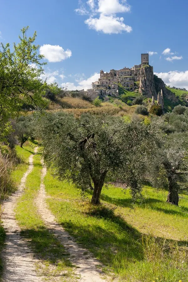 spookstad-Italie-Craco-Matera