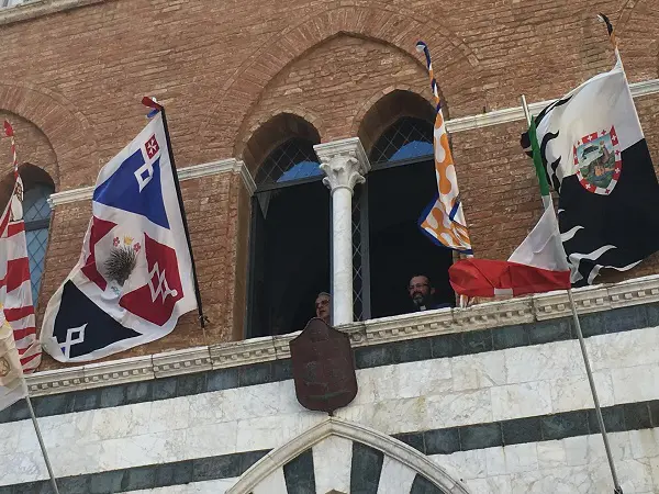 vaandelzwaaien-Palio-Siena-2016 (13a)