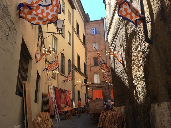 Contrada-del-Leocorno-Siena (2)